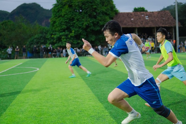 拥詹姆斯和 拥詹姆斯和