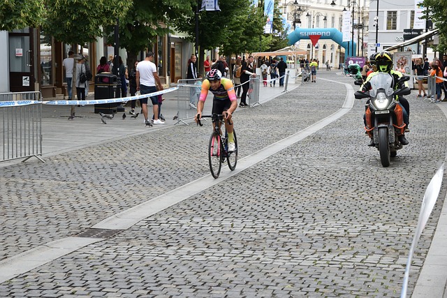 全场气氛达 全场气氛达